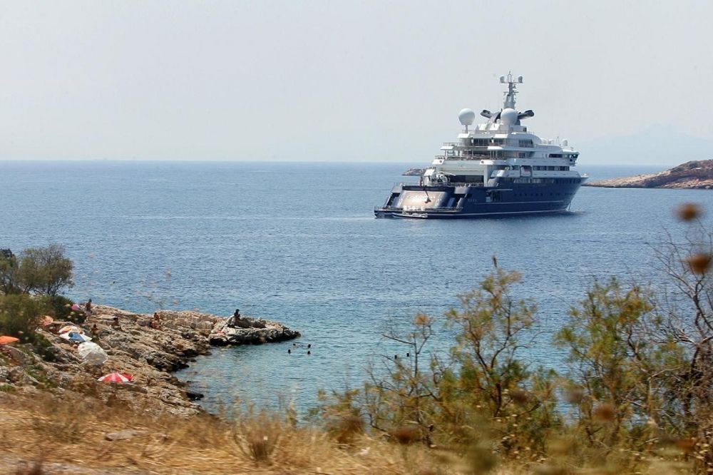 Osnivač Majkrosofta oštetio zaštićeni koralni greben! (FOTO)