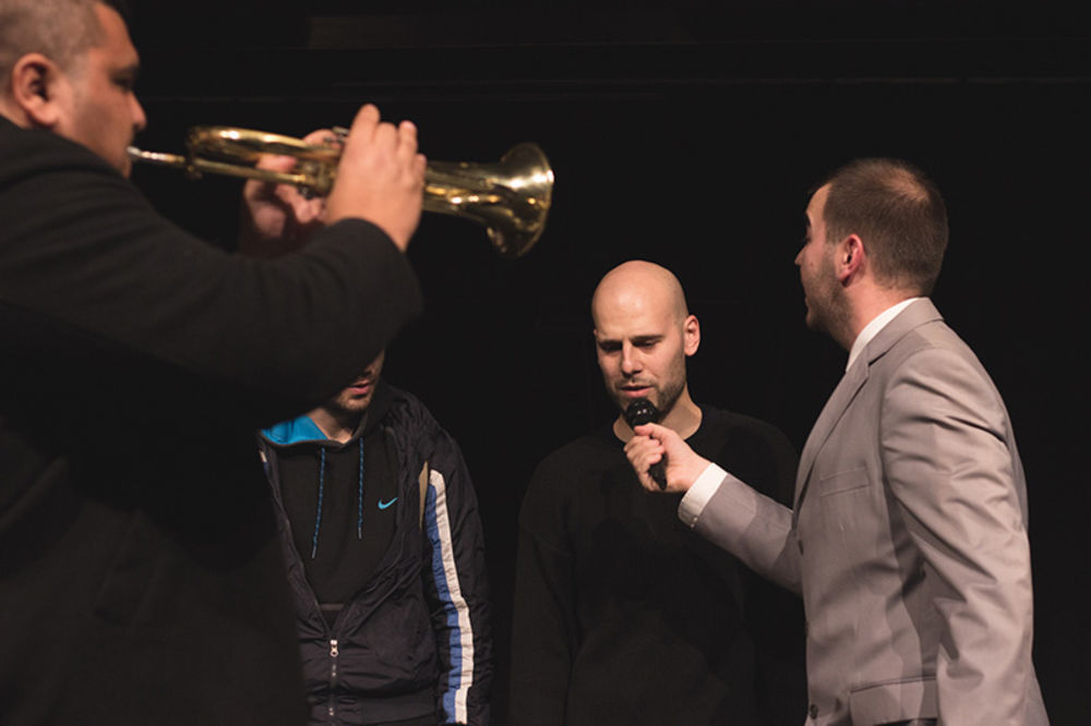 Vodimo vas u pozorište: Kako se glumci snalaze u svetu starleta, skandala i rijalitija?