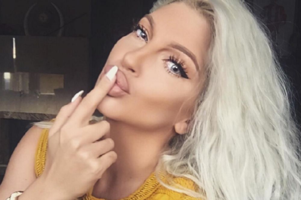 Jeca se napalila: Karleuša se trljala o momka iz publike! (VIDEO)