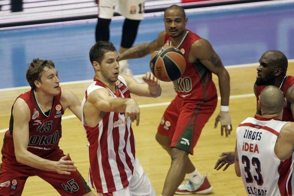 Zvezda je za Lokomotivu TGV: Nova pobeda crveno-belih za sve bliži TOP 8! (VIDEO)