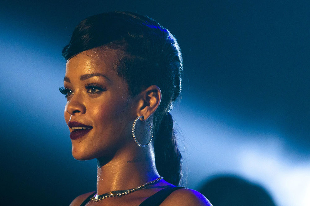 Konačno u prodaji: Stigao je novi Rijanin album ANTI (VIDEO)