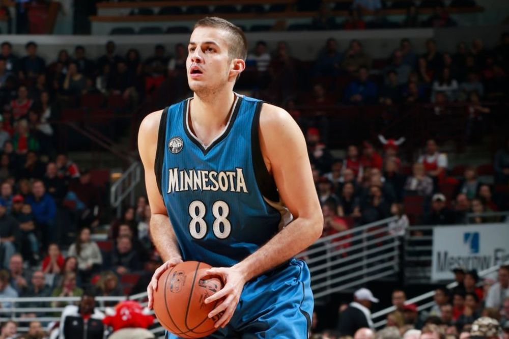 Lebron promašio zakucavanje, Bjelica i Pekmen nevidljivi! (VIDEO)