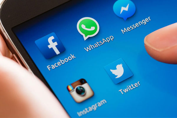 Odmah obrišite s telefona aplikaciju za Facebook! Sigurno se pitate zašto?