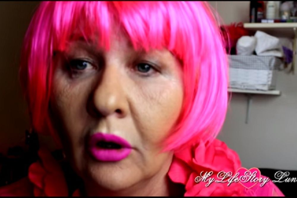 Snimila je kako je Željko Mitrović zove na Farmu i to podelila sa svima! (VIDEO)