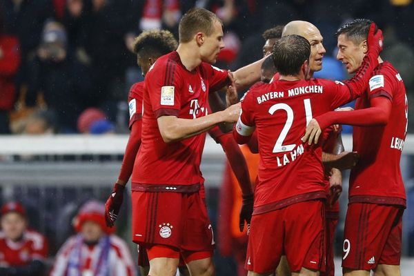 Ništa se ne menja u Minhenu: Bajern pobedio golovima Levandovskog! (VIDEO)
