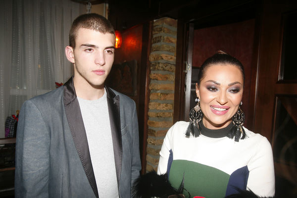 Obožavala sam Cecu, a onda sam upoznala Veljka! Zgrozićete se kad vidite koliko je bahat! (FOTO)