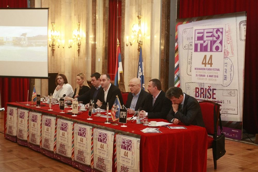 FEST briše granice! Glavni gosti čuveni Entoni la Palja i Almodovarova diva Viktorija Avril! (FOTO) (VIDEO)