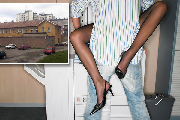 Razgaćen u kancelariji: Upravnika pirotskog zatvora uhvatili na gomili sa švalerkom!