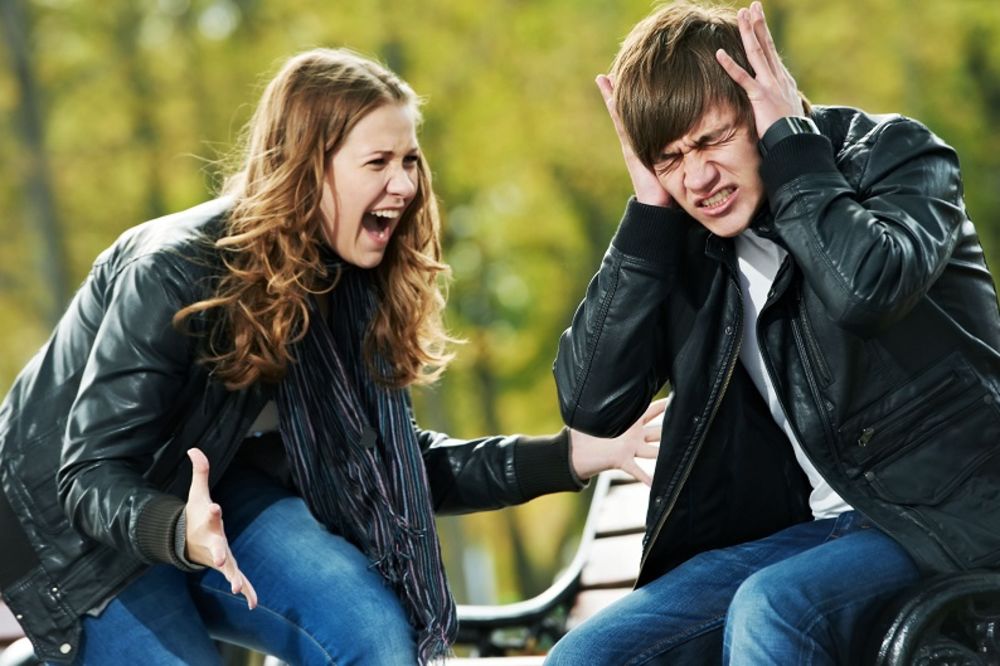 935 ljudi je priznalo: Zbog ovoga veze pucaju kao tanak led (GIF)