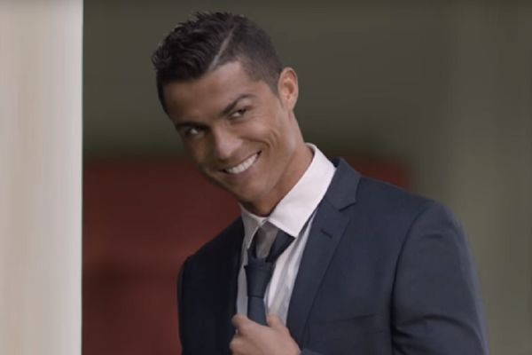 Ronaldo se naložio da smuva lepoticu, pa se izblamirao kao niko pre! (VIDEO)