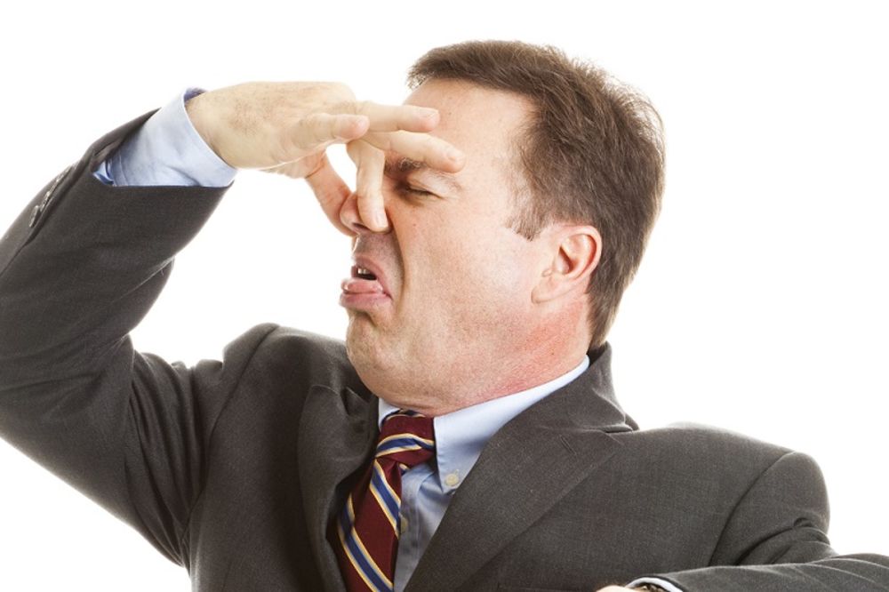 Smrde vam noge, imate gasova, žuti su vam zubi? Zašto nam se sve to dešava?