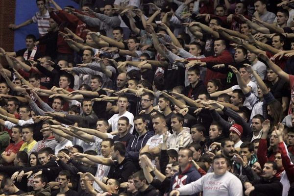 Zvezdi oduzeto 12 bodova, dve pobede i plaća 10.000 evra kaznu!