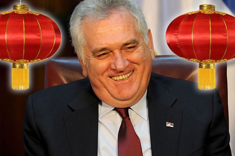 Dir čajniz pipl: Ono kad Toma Nikolić na engleskom čestita kinesku Novu godinu!