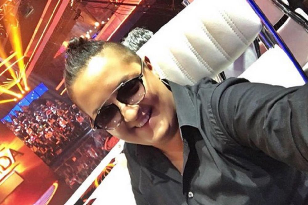 Tviteraši hejtuju, lajna se usijala: Marija Šerifović drži koncert u Narodnom pozorištu! (FOTO)