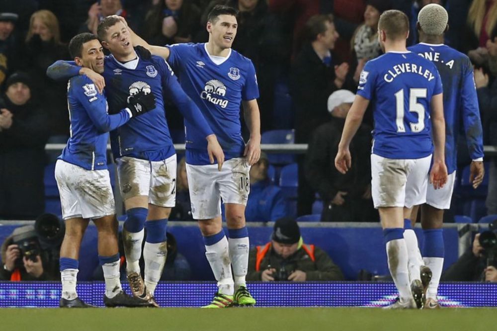 Everton uz dva penala slavio protiv Njukasla, Votford odoleo šampionu! (FOTO) (VIDEO)