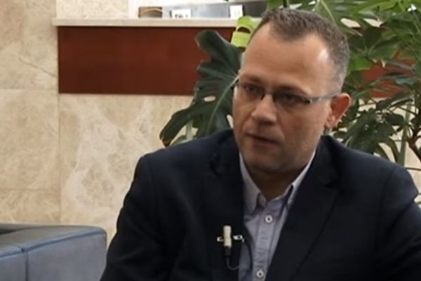 Kulturni radnici protiv ustaškog ministra: 1.300 potpisa za smenu Hasanbegovića!