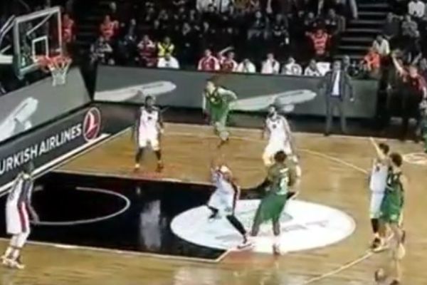 Zvezdo, gde je skok: Trojka koja je presudila crveno-belima postignuta iz 3. pokušaja! (GIF) (VIDEO)