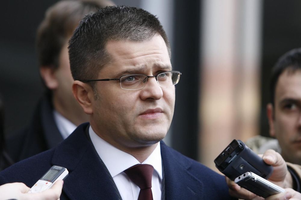 Da li je ovo moguće: Rusi pokušali da otruju Vuka Jeremića?!