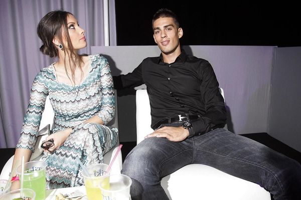 Sori Dule, ali ja sam mamin sin! Evo na koga je lep Vujadin Savić! Majka mu je prava dama!