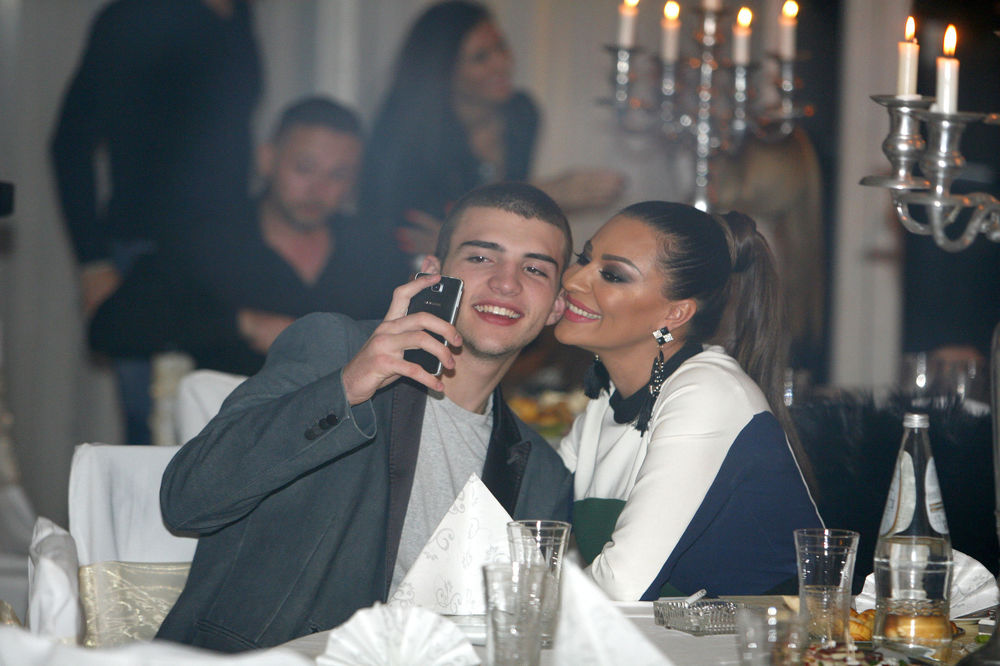 Kad srpska majka odbrusi! Ceca sa 2 rečenice zauvek ućutkala sve koji misle da je Veljko isti Arkan!