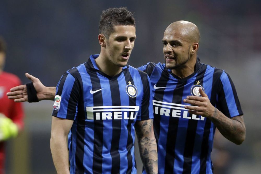 Skandal u Podgorici: Obijena kuća Stevana Jovetića, lopovi nisu ništa odneli! (FOTO)