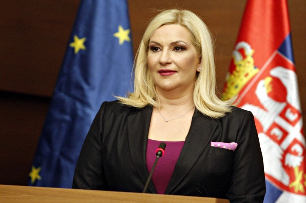 Vučić: A kad ste za Zoranu Mihajlović pisali da je milfara, onda nikom ništa!