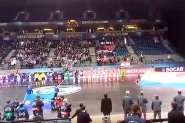 Da li smo konačno naučili: Aplauz za hrvatsku himnu u Beogradu! (VIDEO)