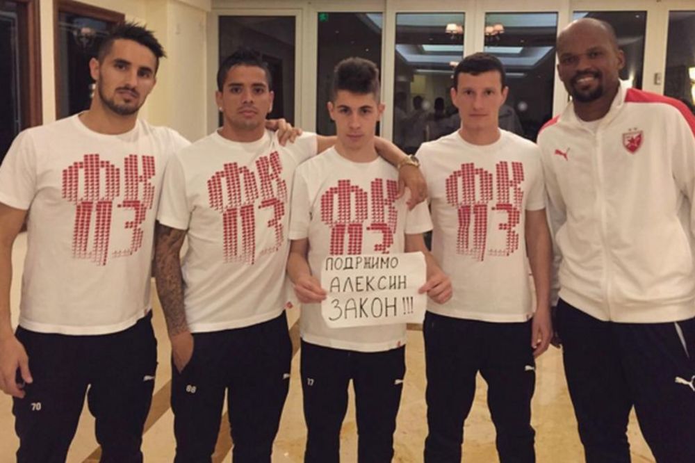 Fudbaleri Crvene zvezde poručuju sa Kipra: Podržite Aleksin zakon! (FOTO)