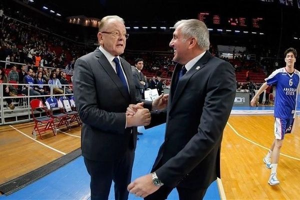 Ni Duda nije uspeo da zaustavi zahuktali Željkov Fener, Bogdanović odličan! (VIDEO)