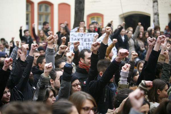 Napokon jedna dobra stvar za srpske studente! Evo koje olakšice će imati oni koji uče!