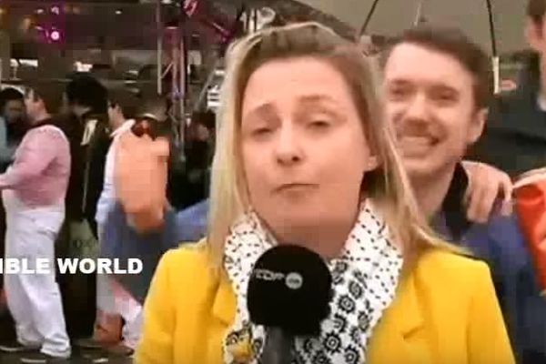 Prenos silovanja! Pijani ludak seksualno napastovao novinarku tokom live uključenja! (VIDEO)