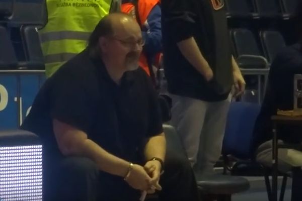 Džikic se uz pankericu opušta pred meč sa Zadrom! (VIDEO)