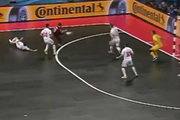 Bog futsala: Magija Rikardinja protiv Srbije za najlepši gol prvenstva! (VIDEO)