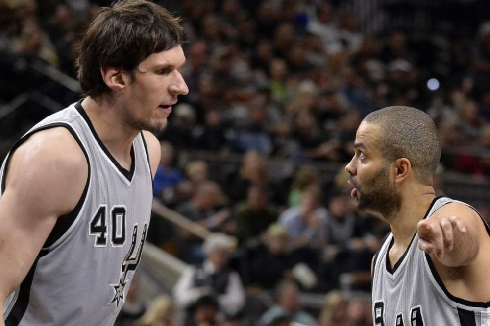 Bobi imitirao legendarnog Kobija Brajanta i šutnuo trojku! (FOTO) (VIDEO)