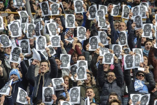 E ovako se podržava igrač kada je pretrpeo rasistički napad! (FOTO)