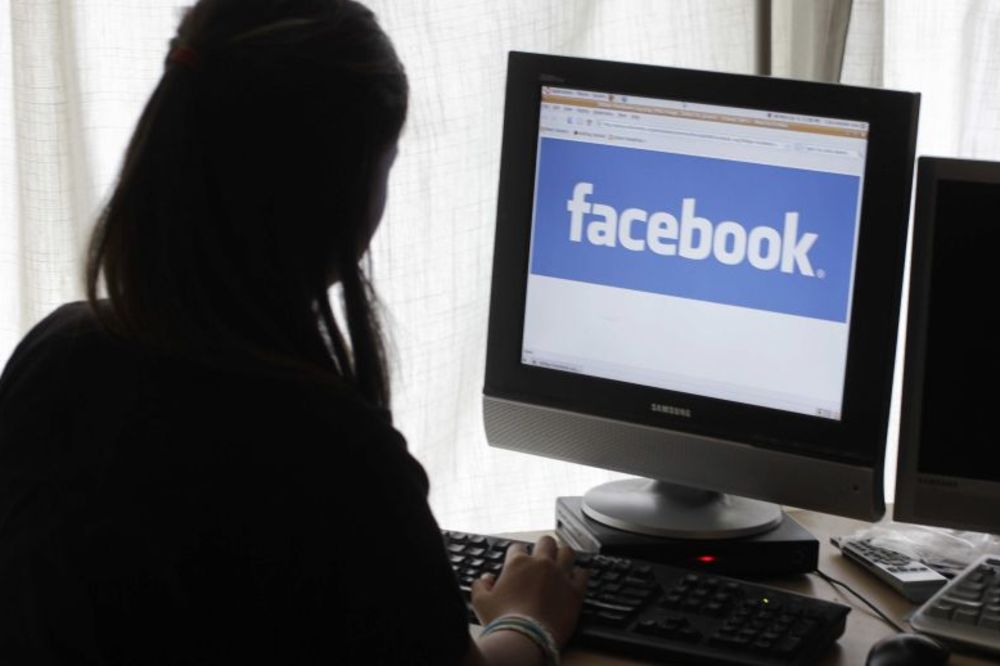 Kvantitet ne donosi kvalitet: Stvarno smo povezani sa manje od 4 osobe! (GIF)