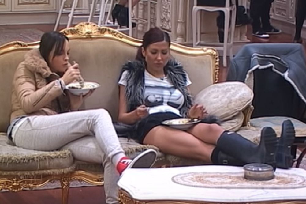 Ništa od trojke? Tijana Ajfon i Ružica Veljković priznale da nisu imale seks sa Vladom! (FOTO)