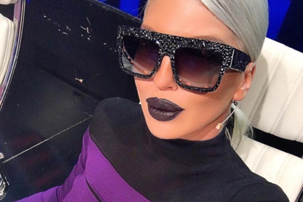 Izazovno: Jelena Karleuša nas počastila fotkom guze! (FOTO)