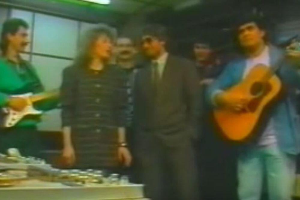 Razmenjivao je dresove s Brenom i pevao s Bekutom, a volele su ga i Delije i Grobari! (FOTO) (VIDEO)