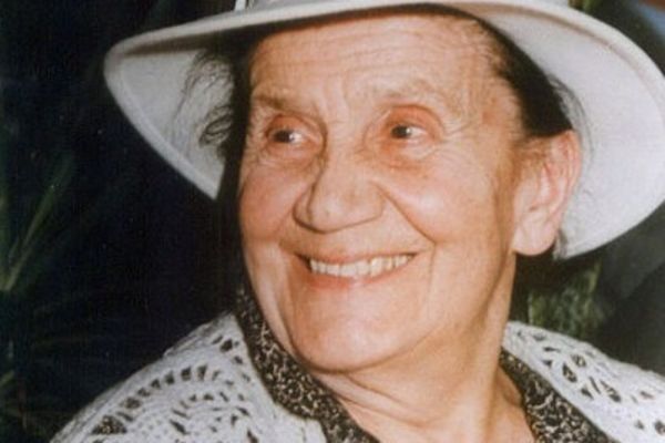 Neverovatna ljubavna priča Desanke Maksimović! On je bio prvi i jedini muškarac koga je poljubila!