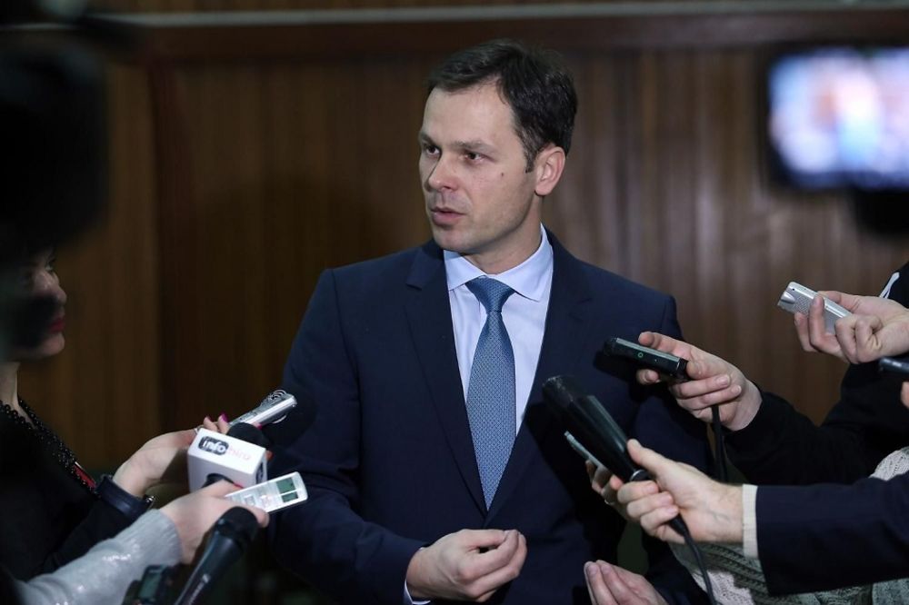 Mali, sad si se izvukao! Gradonačelnik ponovo otvara narodne kuhinje (VIDEO)