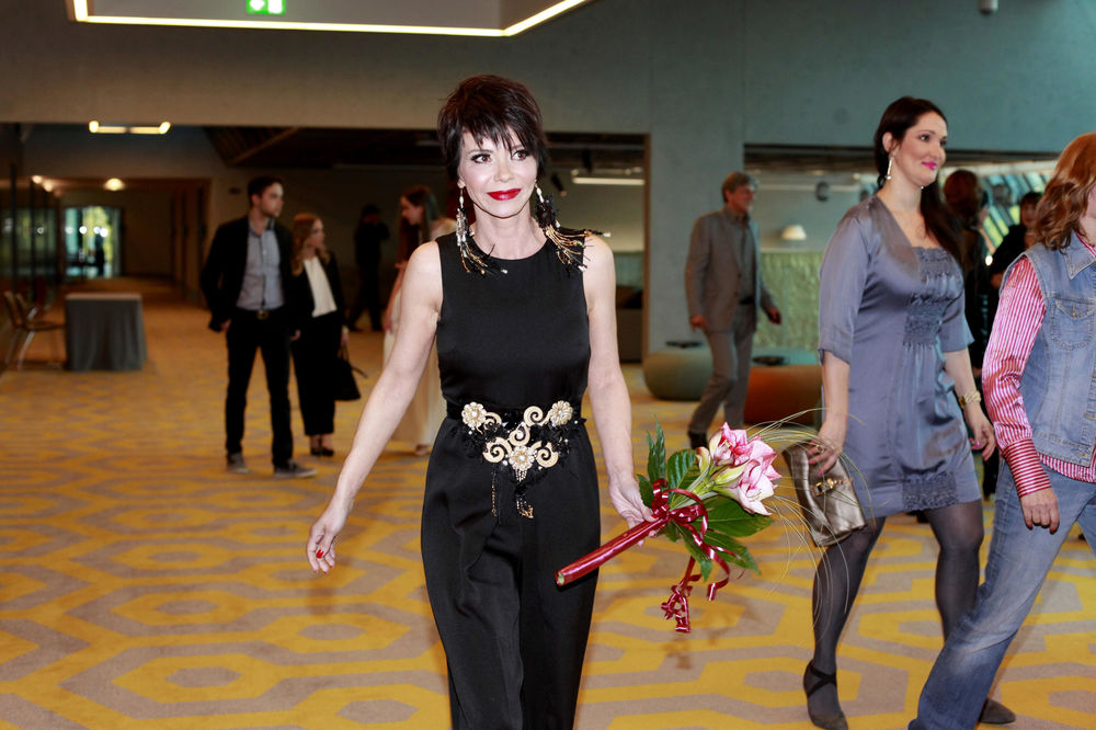 Pronađite razliku! Jelena Bačić Alimpić i njena ćerka kao preslikane! (FOTO)