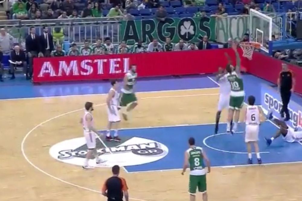 Zvali su ga tenk: Raduljica otresao protivničkog igrača i pokidao obruč! (VIDEO)
