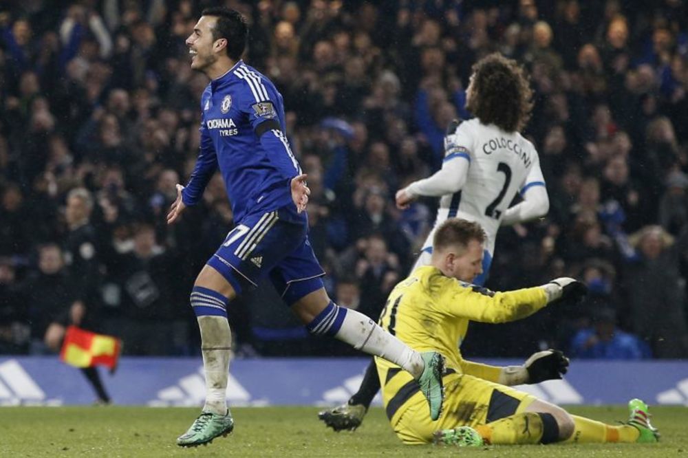 Hidink preporodio Čelsi: Plavci sa petardom ispratili Mitrovića, Sanderlend šokirao Junajted! (VIDEO)