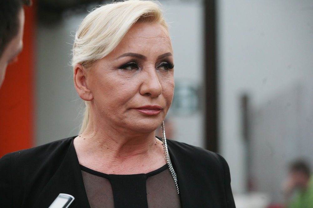 Vesna Zmija drhti i znoji se, ali ne odustaje! Evo koju operaciju je odložila zbog Farme!