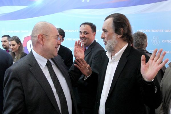 Čistka pred izbore: Političar šutnuo 100 članova iz svoje stranke! Nema sedenja na dve stolice!