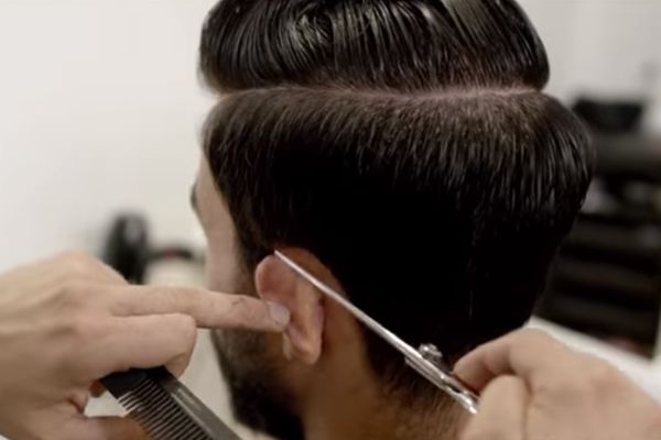 Prelaziće 1.500 kilometara do izolovanog gradića, da bi šišao lokalce (FOTO)