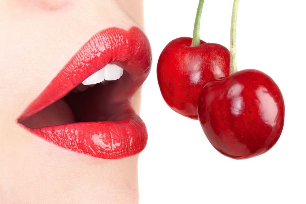 Da li ste inteligentni ili praktični? Evo šta na to kaže oblik vaših usana! (GIF)