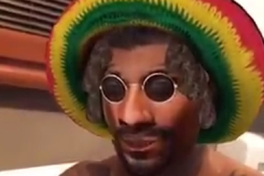 Dok u Zvezdi čupaju kosu od muke oko njega, Parker se blesavi na Fejsu! (VIDEO)