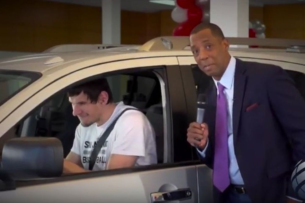 Boban Marjanović je postao prava NBA zvezda i već snima reklame  u SAD! (VIDEO)